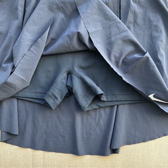 NIKE Dri-Fit Advantage Womens Golf Skirt - Picture 14 of 16